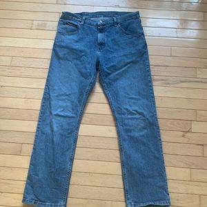 Mens Vintage Wrangler jeans size 34x30